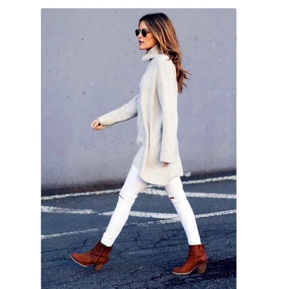 🛍 Banana Republic Skinny white jeans